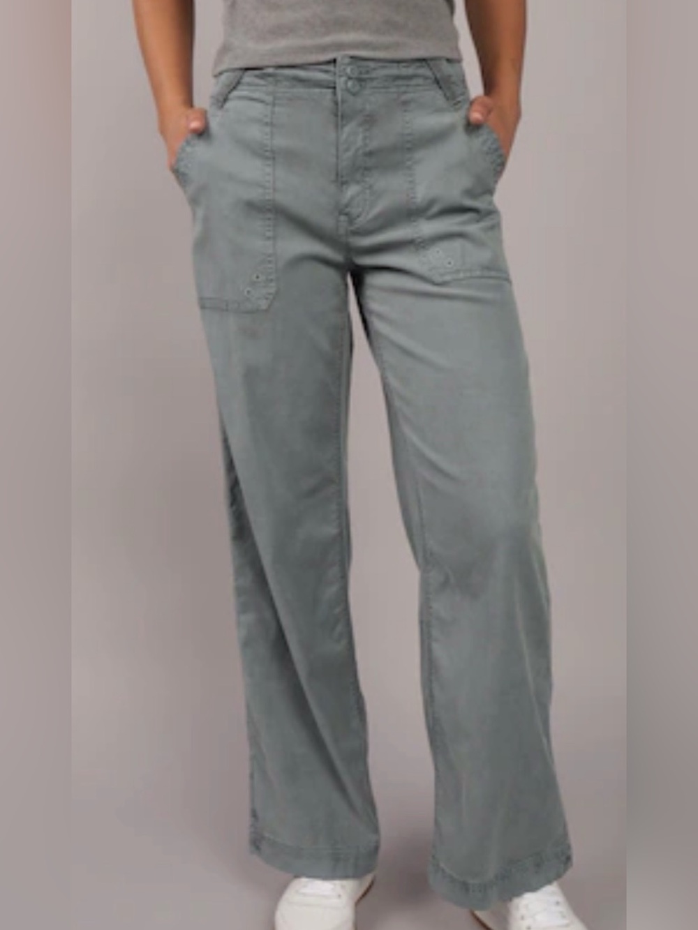 American Eagle Women’s Junior Dark Grey straight leg jogger pants size 0 NWT